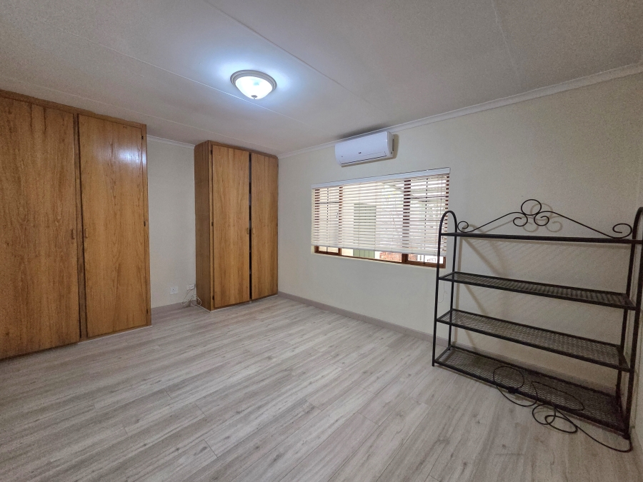 To Let 3 Bedroom Property for Rent in Wilkoppies North West